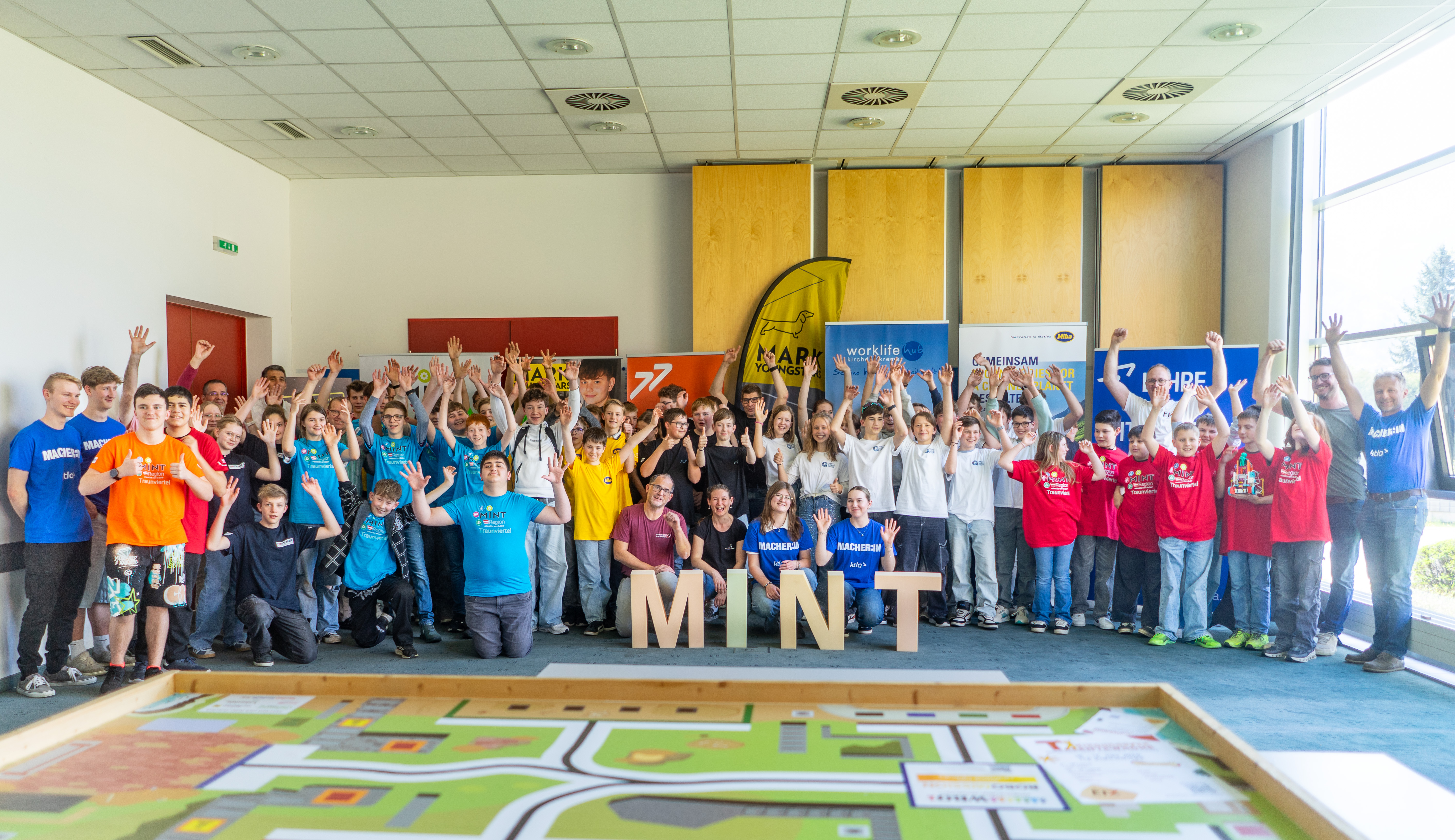 Pressebericht: robot olympiad district traunviertel 2025/2026